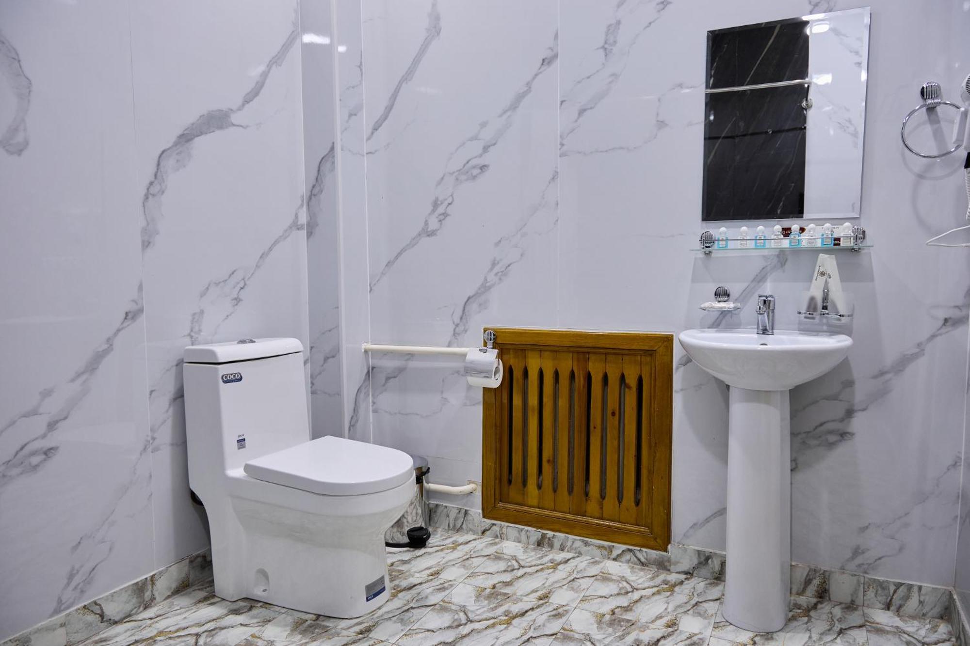 Art Garden Hotel Tashkent Room photo