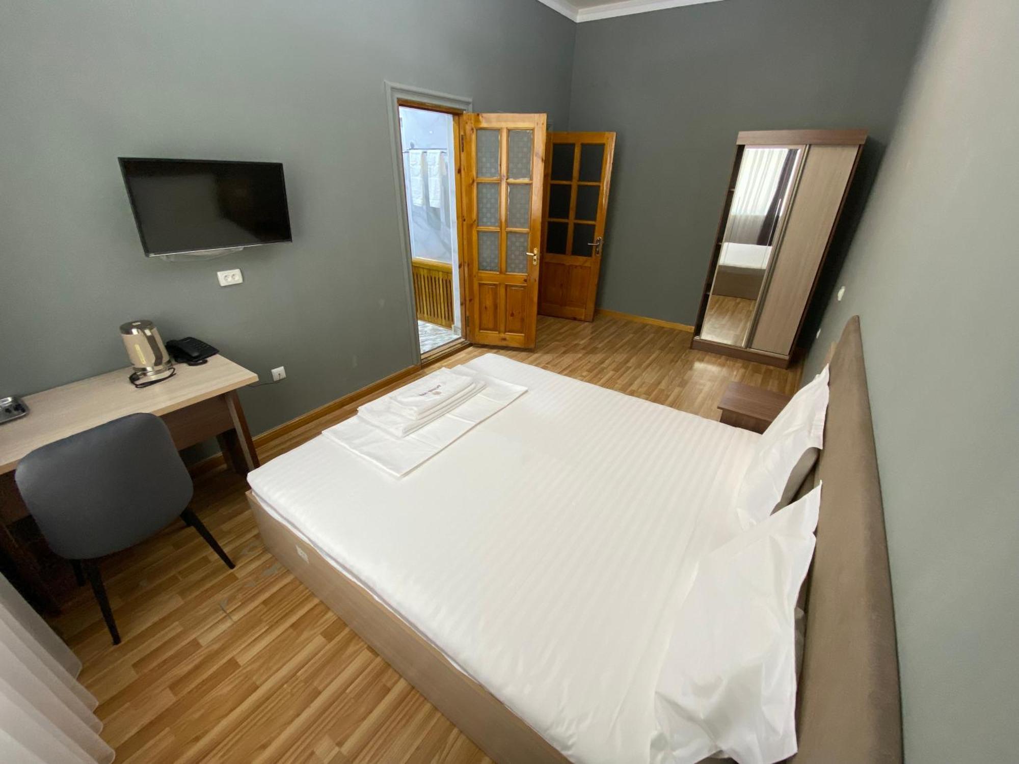 Art Garden Hotel Tashkent Exterior photo